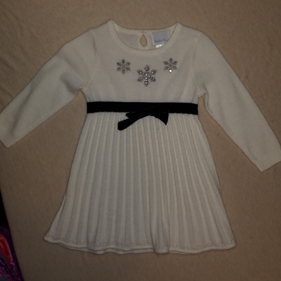 18M GIRLS WHITE WINTER DRESS - Picture 2 of 4